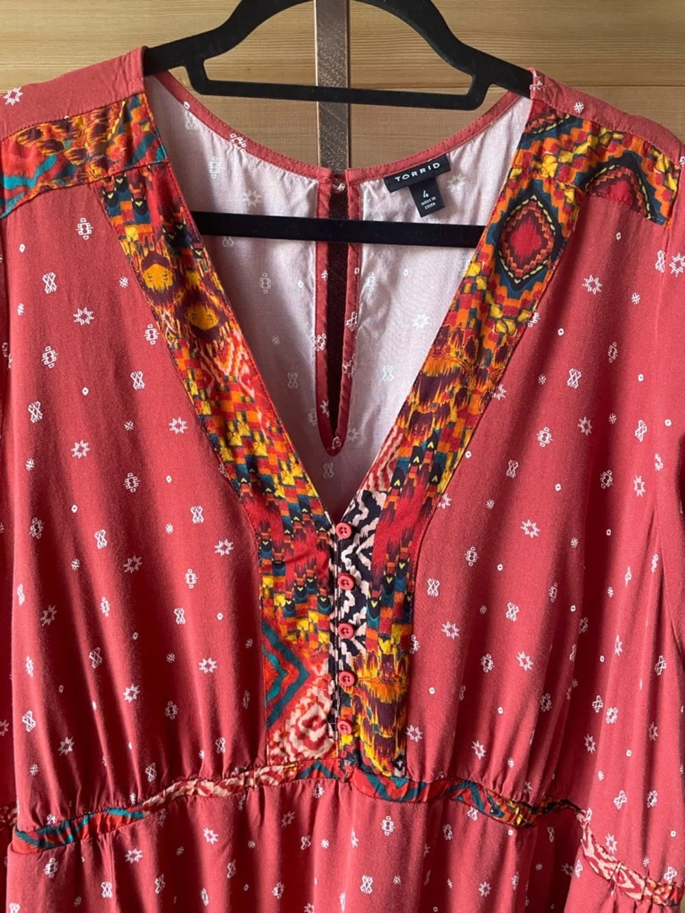 torrid Challis Border Skater Dress Red Abstract Trim V-Neck Mini Dress Size 4X - Picture 7 of 13